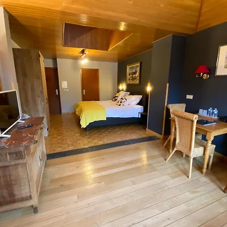 De L'an 1600 Hotel 3*